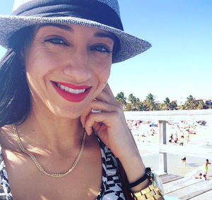 Meet your Posher, Crystal